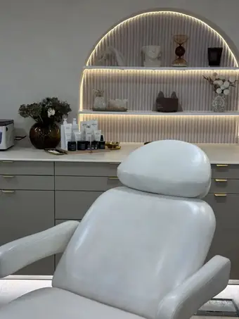 ARC Clinic treatment chair